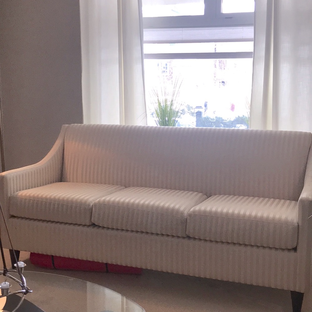 Couch with removable cushions